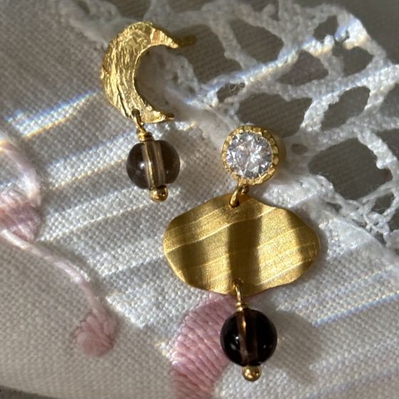 Petit Cleo Mocha Earring - Single 